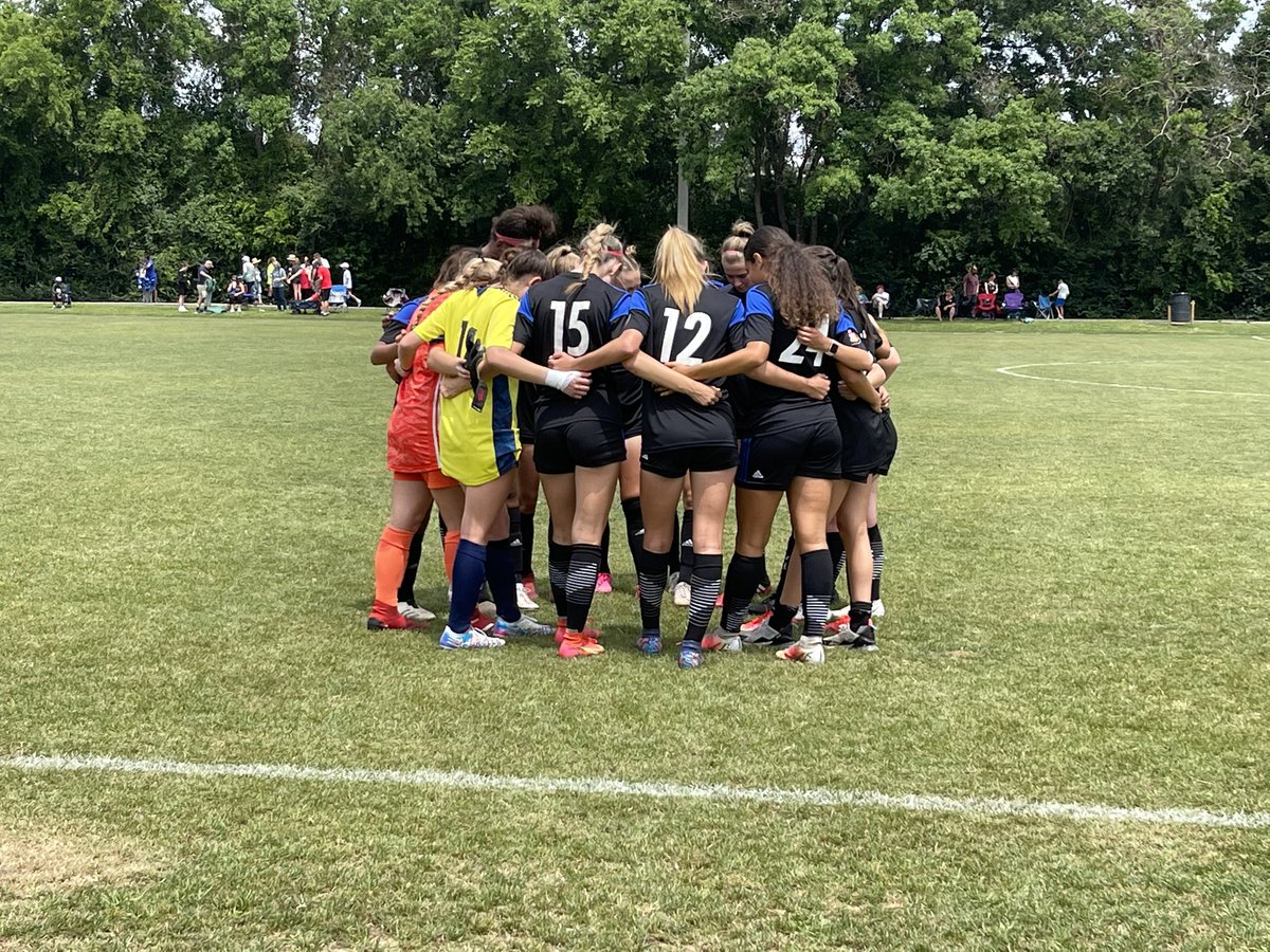 SolarECNL06's tweet photo. 4-0 W to get the road trip rolling!  Back at it again tomorrow. @theECNL @EcnlTexas @TopDrawerSoccer #solarnation https://t.co/VEgBGoOJG6