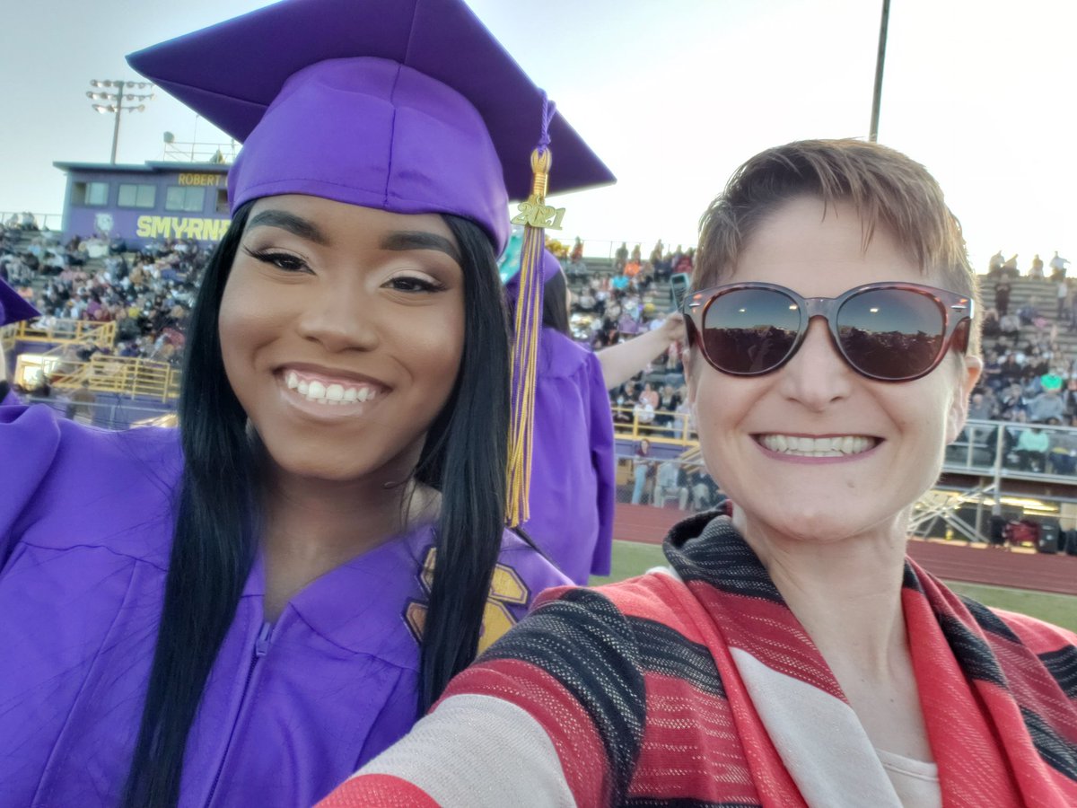 Eng4Bennett's tweet photo. Congrats to the Class of 2021!! @SmyrnaBulldog @smyrnawriting @APLitBennett @Smyrna_NHS https://t.co/hj1OLbcyrB