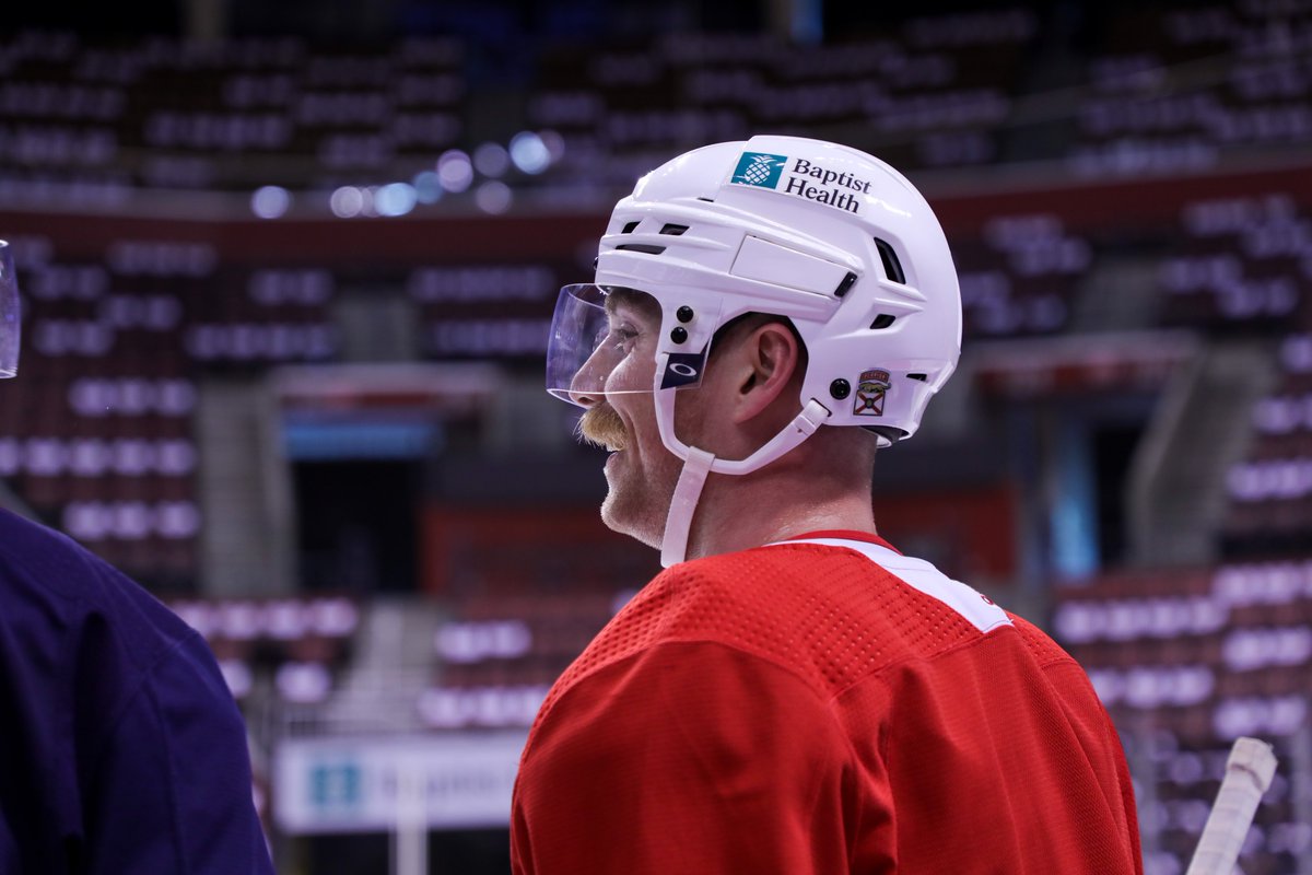 FlaPanthers's tweet photo. Playoff hockey 🔜

Your Cats are ready. https://t.co/9dspetctSr