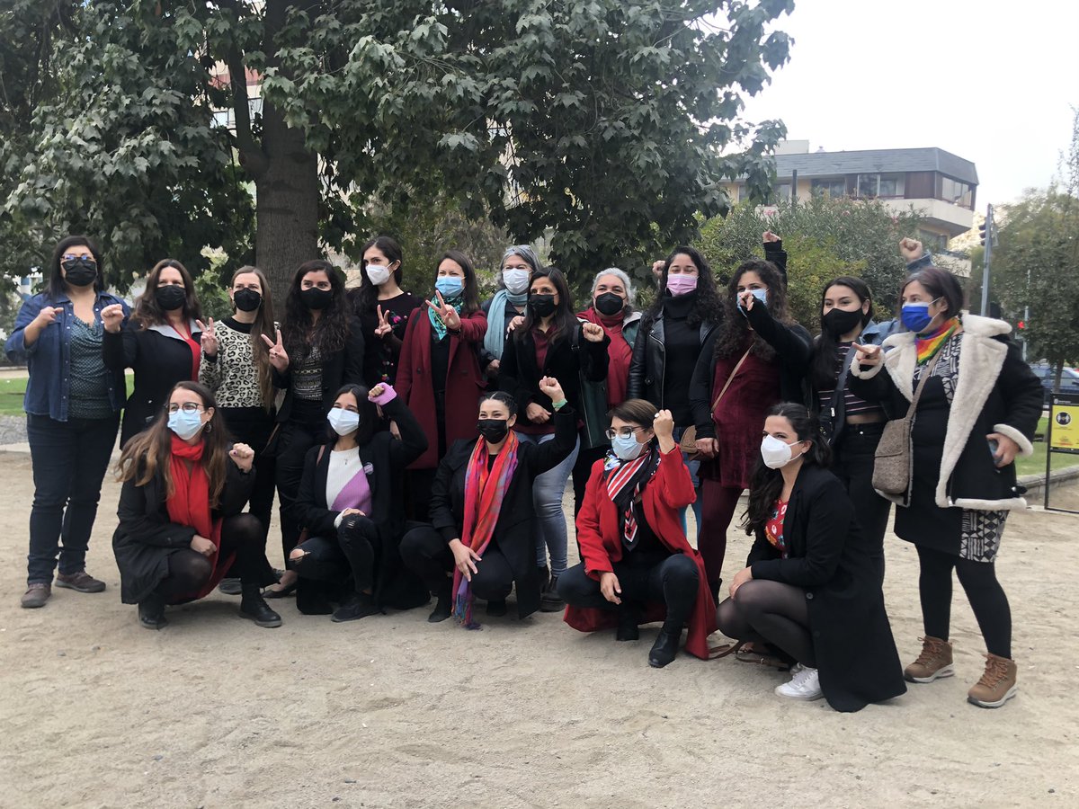 alejimenezcons1's tweet photo. Hermosa jornada 💜 
Si tú votas, todos ganamos!! #Elecciones2021CL #vota https://t.co/LBnjWAxY92