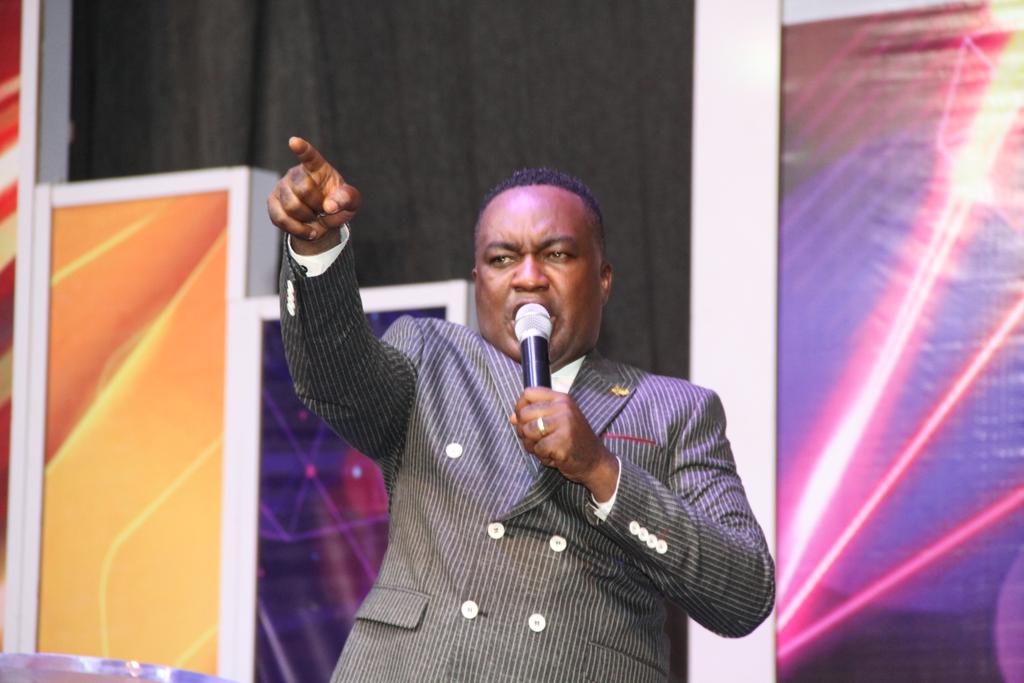 cekano247's tweet photo. #TE2021 Total Experience Day 2...

Healings and Miracles everywhere.

Jesus is the same, yesterday, today and always.

Hallelujah!

#cekano
#nnwz2 #NorthernRegionNigeria https://t.co/K7MBzhGEOE