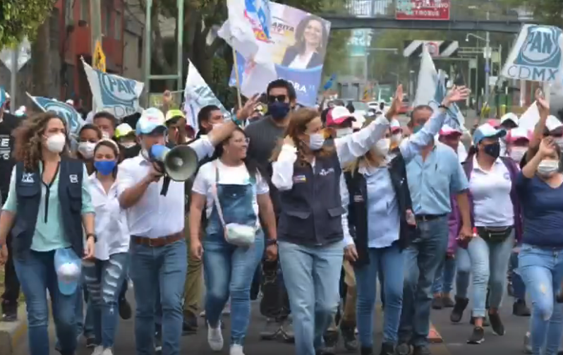 rafasolanoperez's tweet photo. ¡No se pongan nerviosos! #MargaritaAlCongreso https://t.co/rgf7RAYsmq
