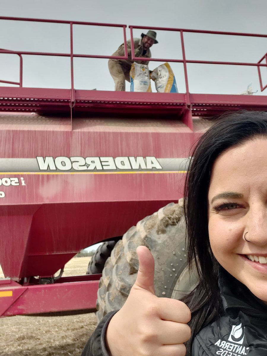 CANTERRACandace's tweet photo. I spy with my little eye , your old @canterraseeds rep  @JesseMeyerLMGP seeding down his #libertylink trial! Another wicked site to check out comparison varieties this summer ! Thank you Jesse and crew at Leo Meyer Grain Production ! https://t.co/9xu5lGQEhY