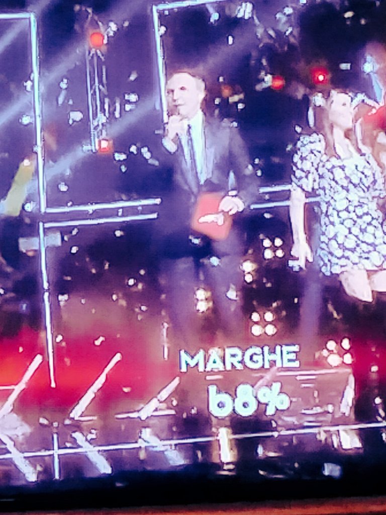 FlevaLane's tweet photo. #TheVoice les boules de cristal étaient bien embuées : c'est donc #Marghe qui l'emporte https://t.co/7R0Rm1iq9d
