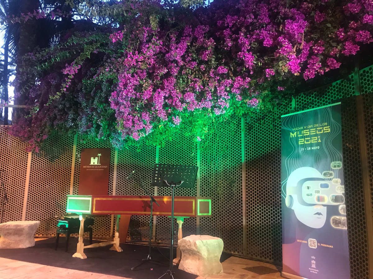 Precioso concierto al aire libre <a href="/museociudadMUR/">Museo de la Ciudad</a> de mano de <a href="/MavraDuo/">Mavra Dúo</a>