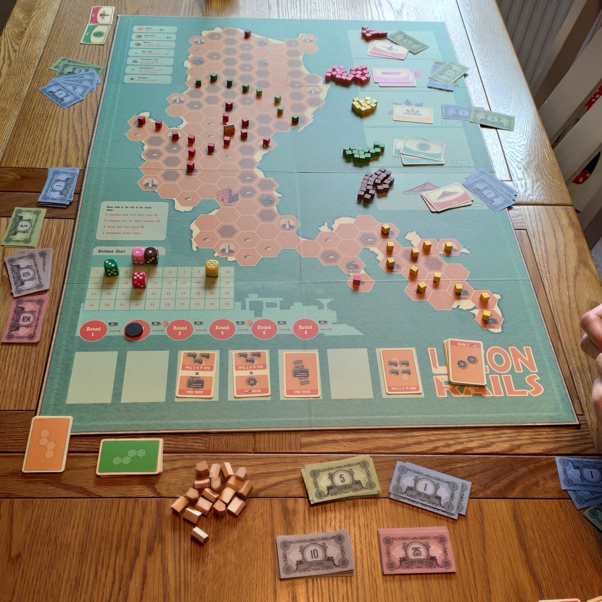 jezraka's tweet photo. Really enjoyed playing a 3P game of Luzon Rails by @robinwriting  today! So delighted to experience the game board in physical form :D

#gamenight #indie #boardgames https://t.co/7WSCR6T5BL