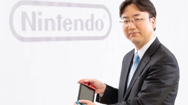 JVCom's tweet photo. Le président de Nintendo a annoncé que 20% des Switch vendues au cours de l'année fiscale qui vient de s'écouler l'ont été à des foyers qui possédaient déjà la console.

Ceux qui ne prêtent pas leurs consoles à leurs petits frères ou sœurs, on vous voit. 👀 https://t.co/0hrETouuhI