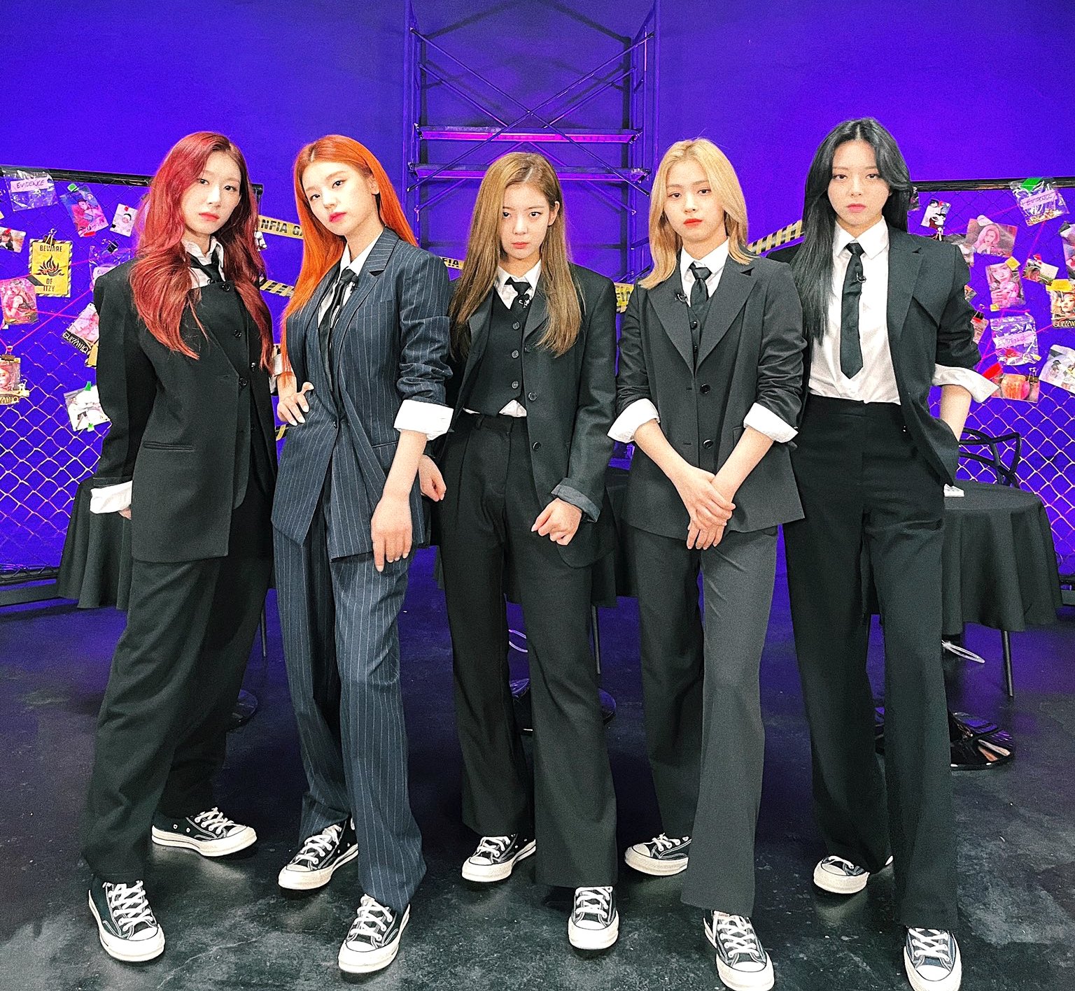 ITZY クッションカバー　イェジ　リア　リュジン　チェリョン　ユナ Amazon.co.jp: ITZY クッションカバー イェジ リア リュジン