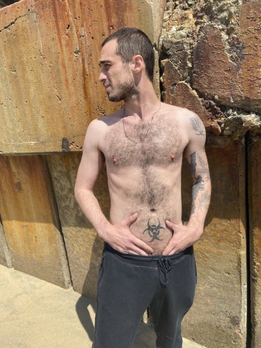 Adam R + D (@toxictop1) on Twitter photo 