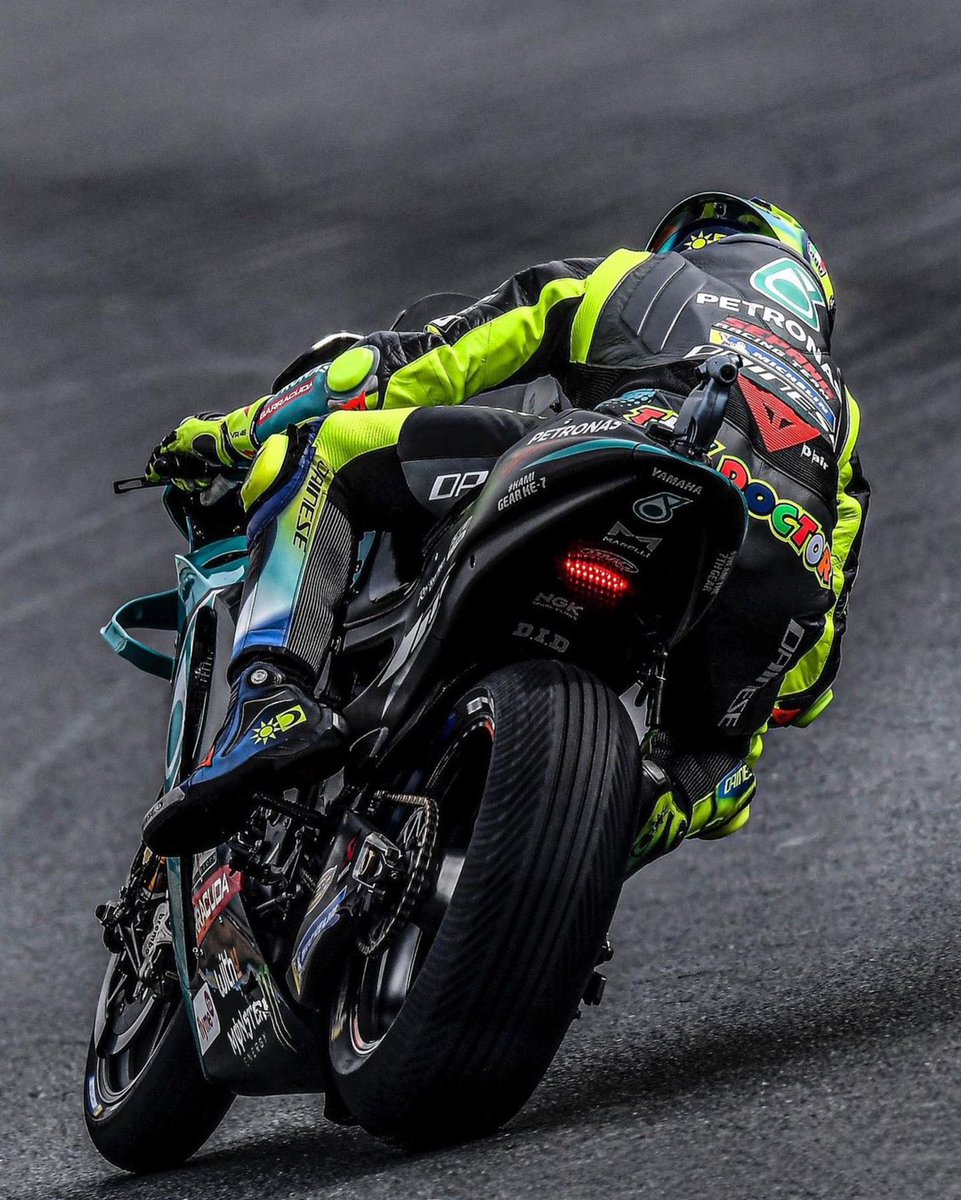 Valentino Rossi tweet media