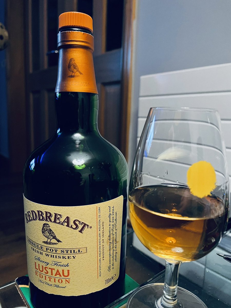 Nightcap of one of my favourites on #WorldWhiskeyDay #SaturdayNightSip @Redbreast_US