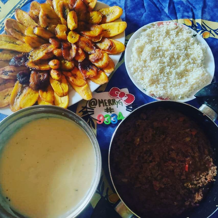 Me active con mis team Margariteño  haciendo ricas recetas en mi caso prepare un rico pastel de platano... Estuvo para chupar los demos xq el potasio se prende y se va hasta la lunaaaaaaaa