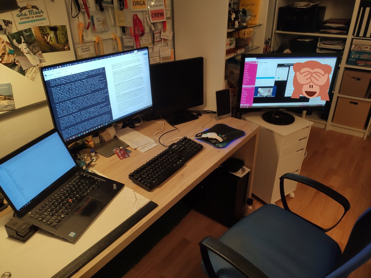 bhaettasch's tweet photo. Mein "Plenarsaal". Und euerer so? #kif490 https://t.co/BjkmAYSFMb