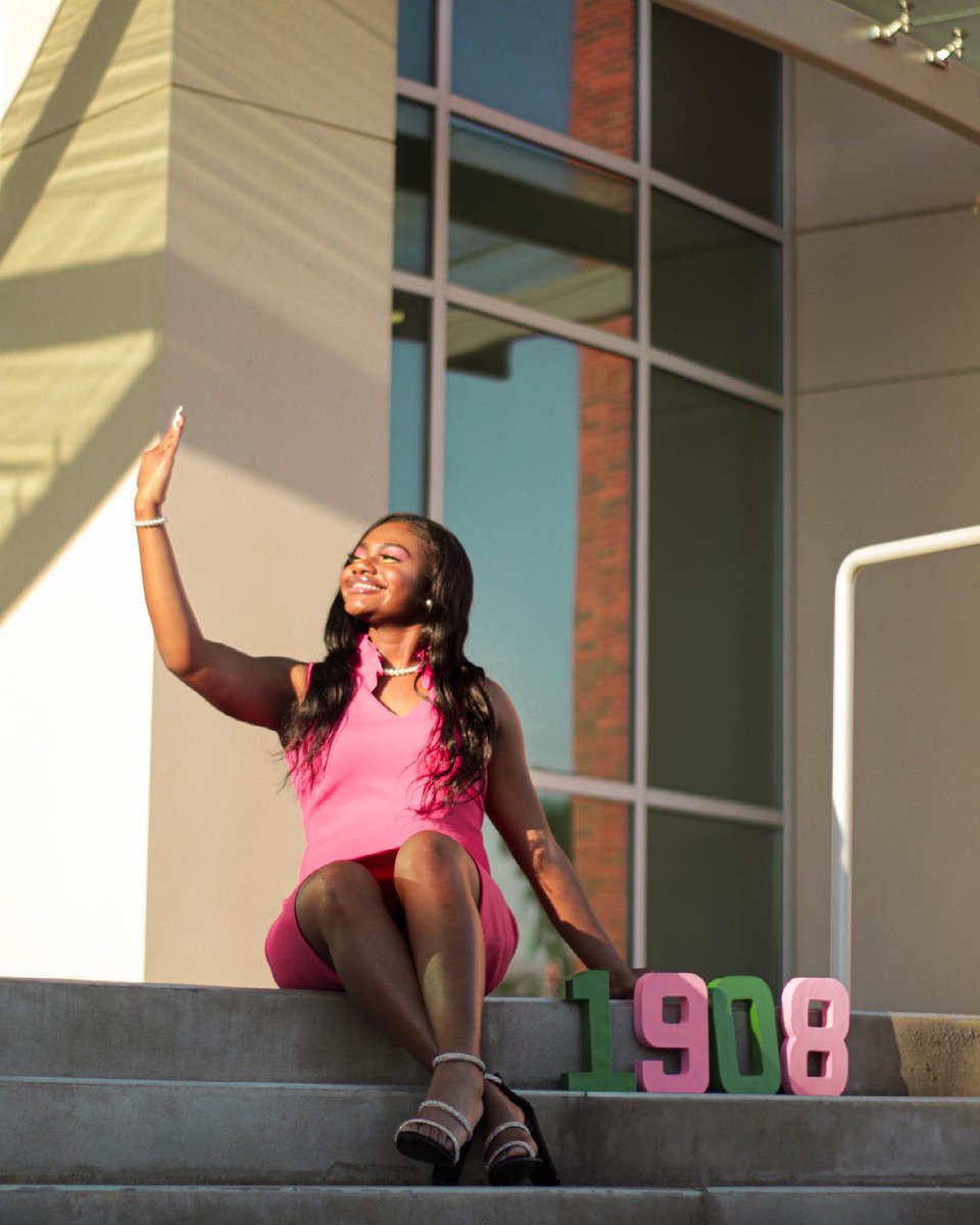 jadanunique's tweet photo. PHIRST place isn’t everything. It’s the ONLY thing. 💕💚 #aka #alphakappaalpha https://t.co/nJNGRz1Cwj