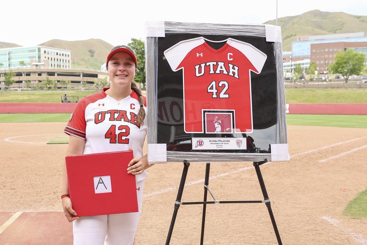 Simply put, we’re gonna miss you.

So much love for our seniors, and this special team!!

utahutes.com/news/2021/5/15…