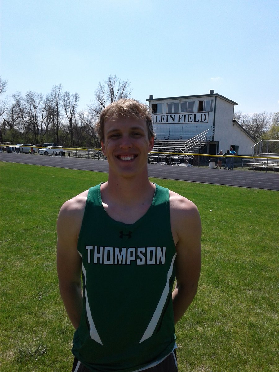 thompson_track's tweet photo. 🎆State Qualifier 400 M Dash🎆
Congrats to Sam Roller on his 52.18 in the 400m dash today at the Polar Bear Invite on Larimore. Great job! 
#TommiePride #KeepClawin https://t.co/9FA51bsLTj