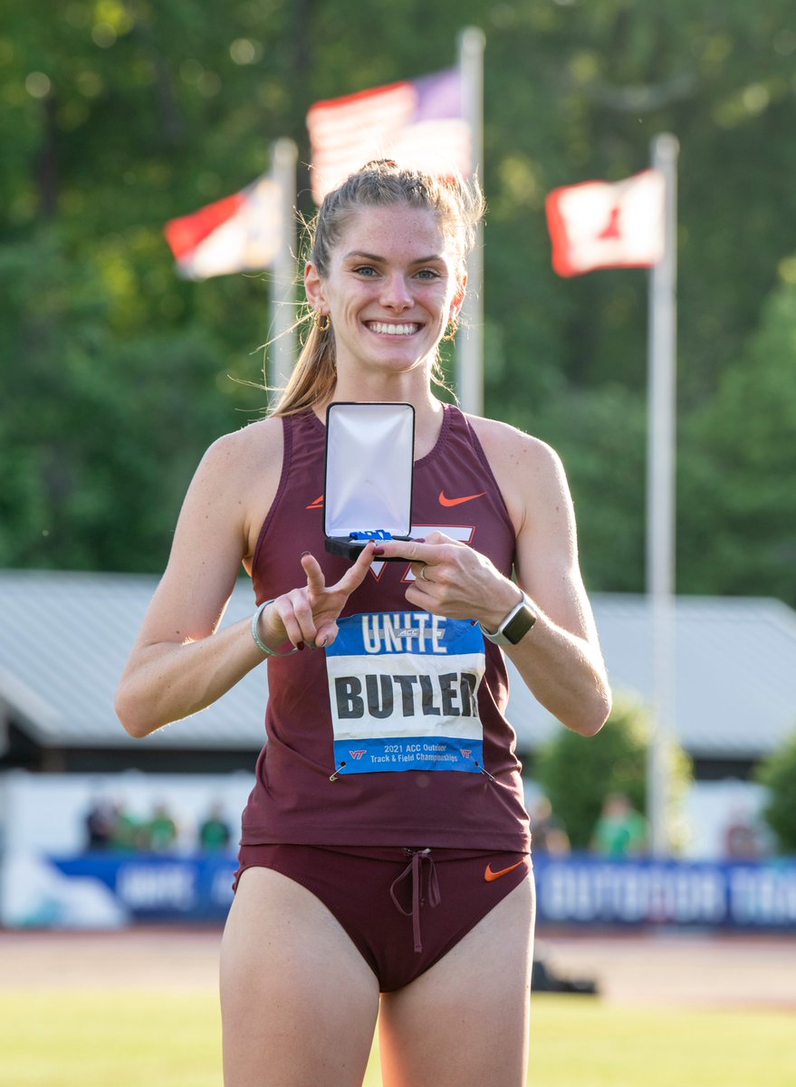 HokiesTFXC's tweet photo. Lindsey Butler SENSATIONAL 🔥😳

She delivers a 𝟐:𝟎𝟏.𝟑𝟐 performance in the 800m, taking 🥈 and the second-fastest time in Tech HISTORY!

#StrongerTogether | #Hokies 🦃 https://t.co/hS0BgHL8Jq