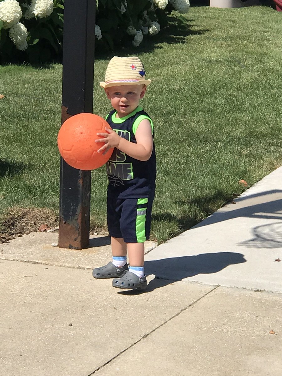 ToddHasler's tweet image. #fearthedeer.  Future Buck...