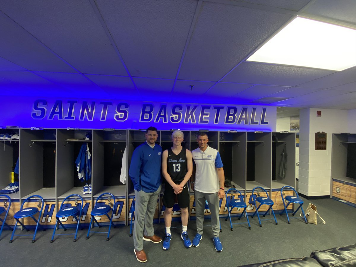 23Blakerobinson's tweet photo. 110% Committed 🔵⚪️!! @JustinMRay @TMUMensBBall @coachgrammer_ @hcindiansbball https://t.co/DJz0QF6Kpi
