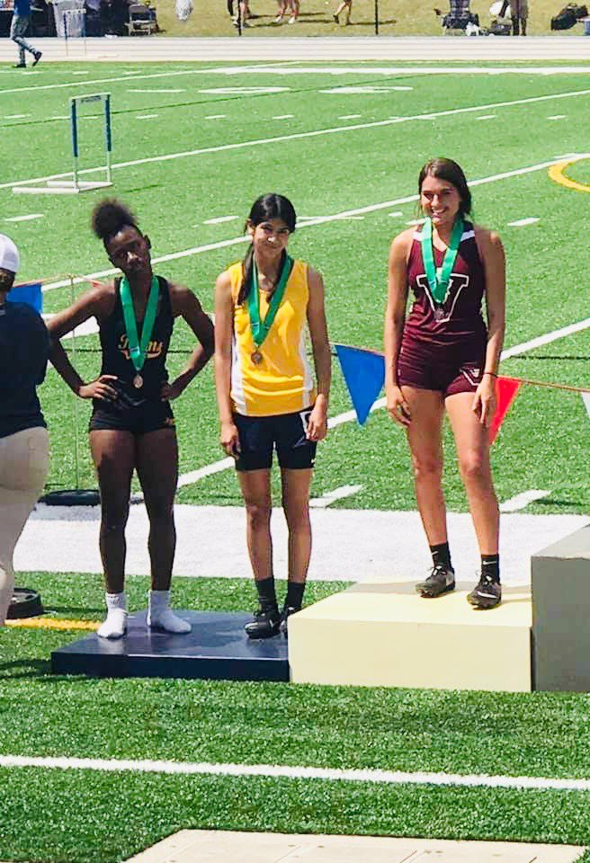 It’s hard to say that my freshman season is over. I placed 6th in state and ran a 49.35. That may not have been the time I was hoping for but I had a great season and can’t wait to see what the future has to offer.⚡️