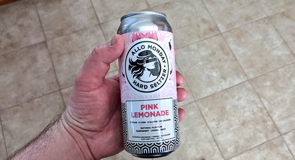 IMO the best #Alberta-made seltzer that one can get their hands on in #yyc.

Made by <a href="/FitzBrewing/">Fitzsimmons Brewing</a> out of Airdrie.