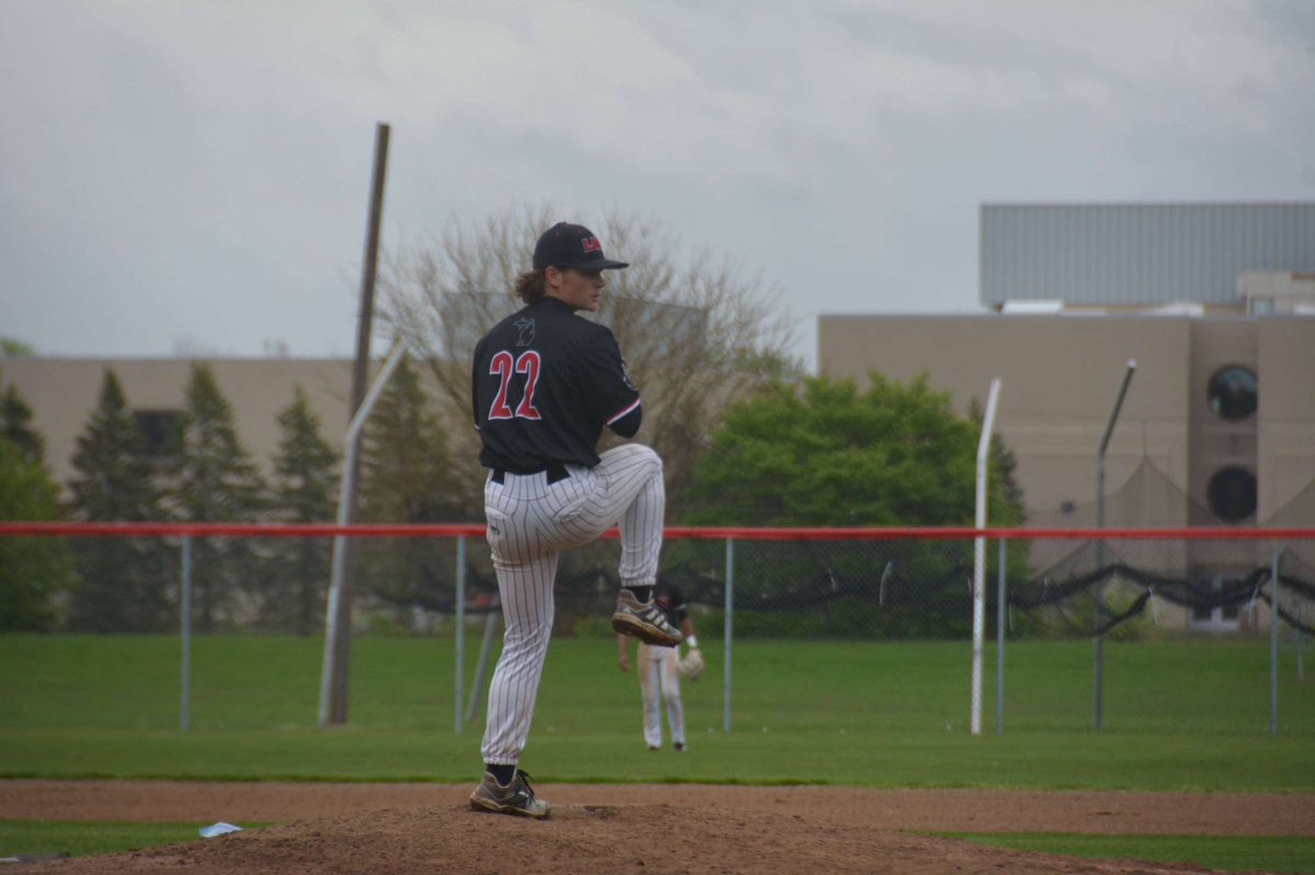 leishman22's tweet photo. I’d like to announce my commitment to Ashland University. I’d like to thank my coaches, teammates, and my family for there endless support helping me get to this position. Looking forward to my future as a eagle! #goeagles @Ashland_base https://t.co/eqdkadzpL9