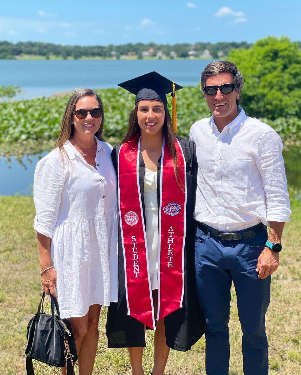 Valentina Gonzalez tweet media