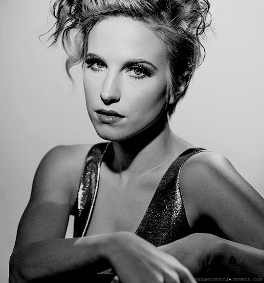 hayleyspics's tweet photo. Hayley Williams - Alternative Press Magazine, 2014. https://t.co/FEzoRs0WUv