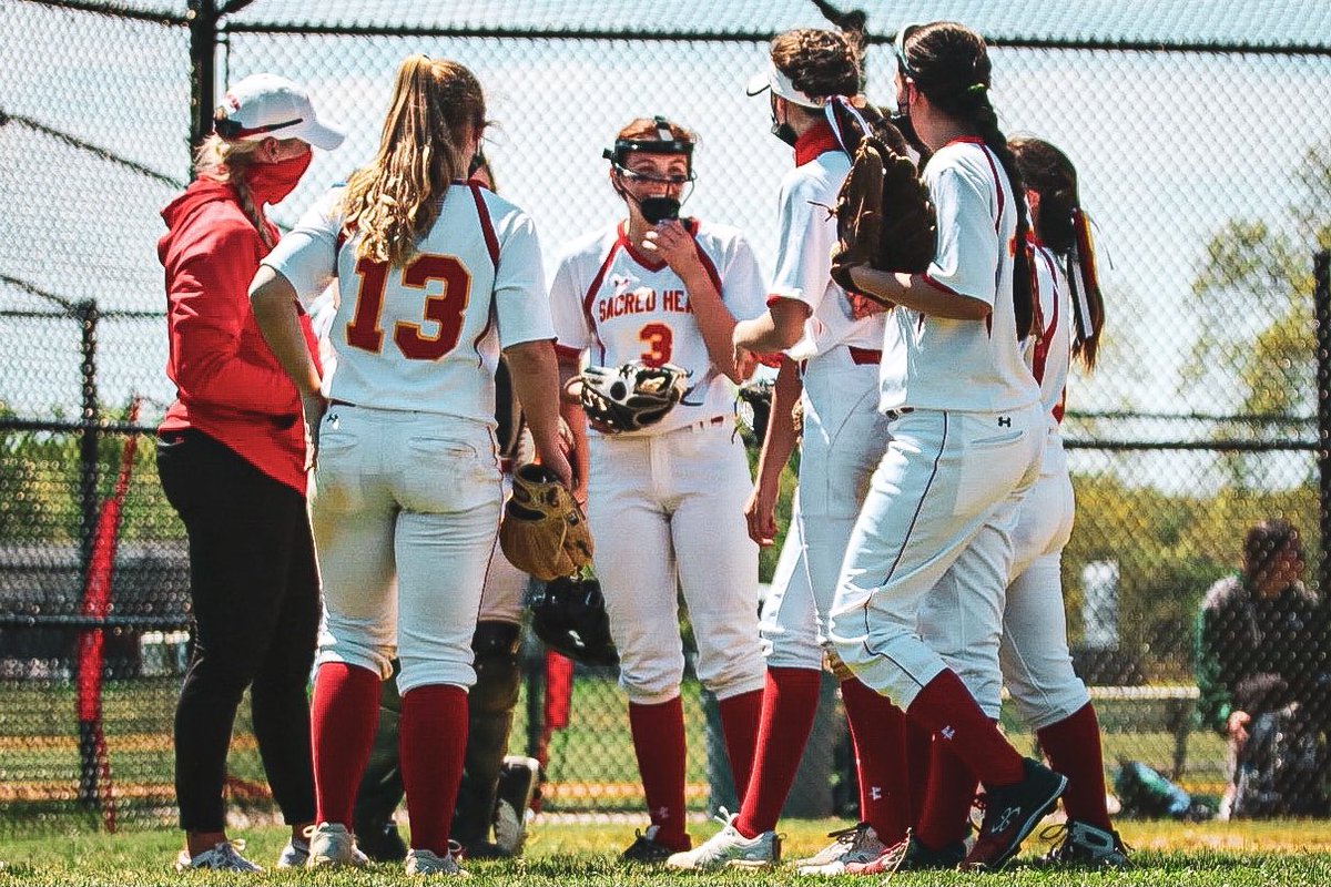 6️⃣-0️⃣
𝕀 𝕔𝕙𝕠𝕠𝕤𝕖 𝕦𝕤. 𝙀𝙫𝙚𝙧𝙮 𝙩𝙞𝙢𝙚.

About to enter the toughest part of our season playing some of our best softball. Let the real fun begin!