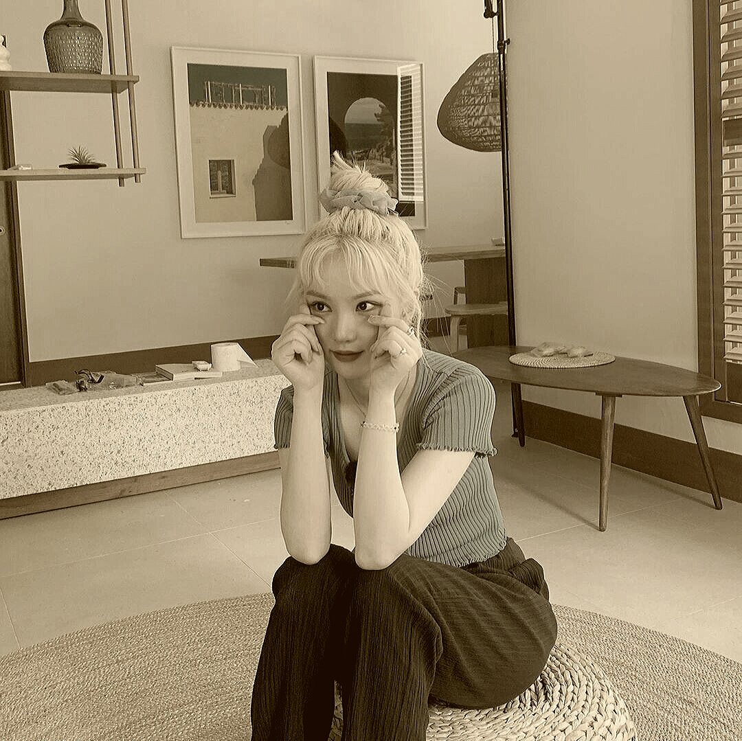 Piewwww piewwww hayyieeeee kaka

Gw nada masih jadi newbie rp twt ayok kak bantu gw main rp twt 

Mutualan? Rt/like
Fambest? DM

#roleplayerindonesia #roleplayer #rpindonesia #RpAccount #roleplay #roleplayerindonesia #eunha #jungeunbi #eunharp #gfriend #yeojachingu