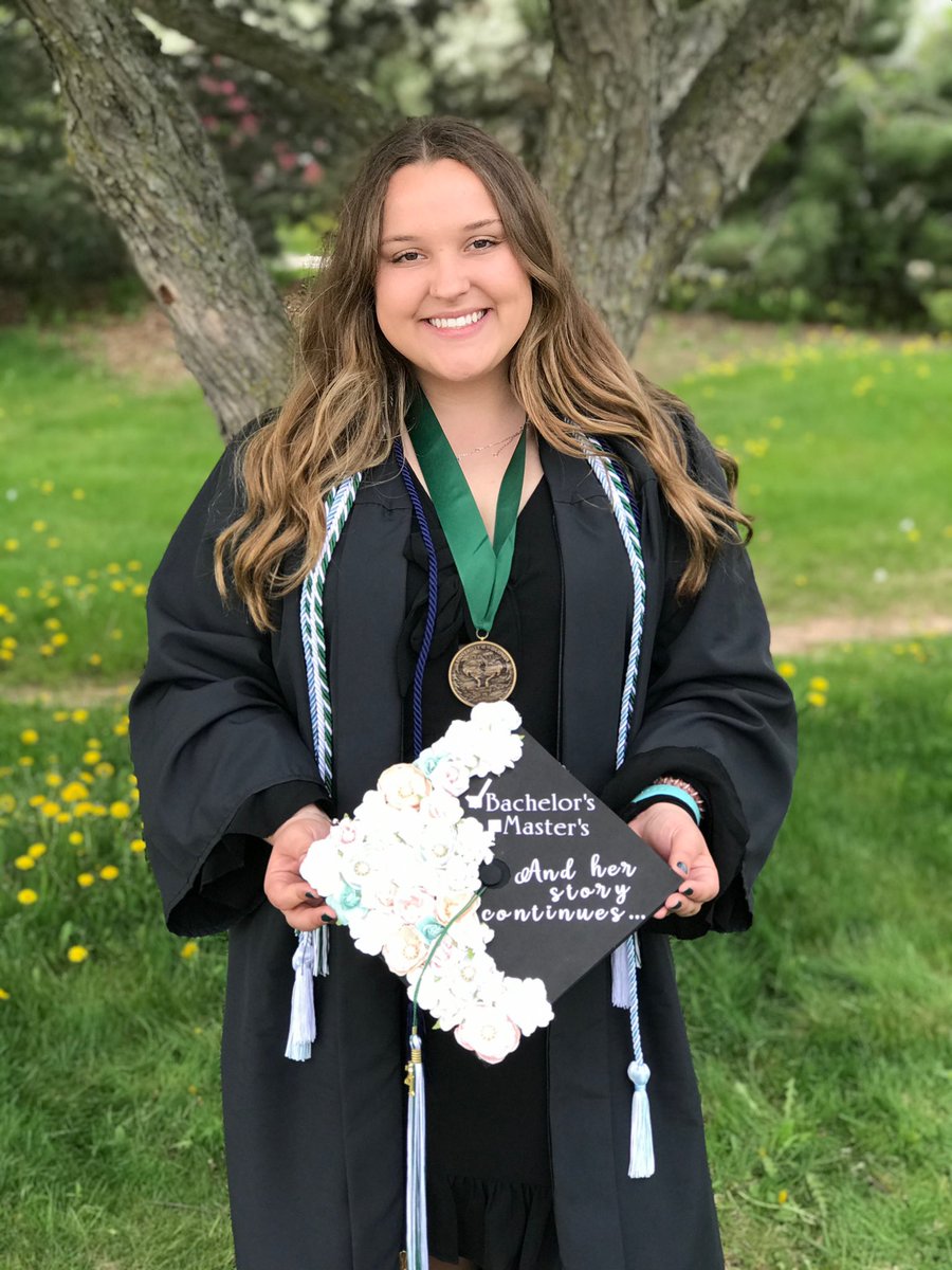 uwgb's tweet photo. Caps off to you, class of 2021! It was an honor to celebrate you today. We wish you all the best in the next step! #uwgbgrad

📷: Callyn D. https://t.co/220Agcnua2
