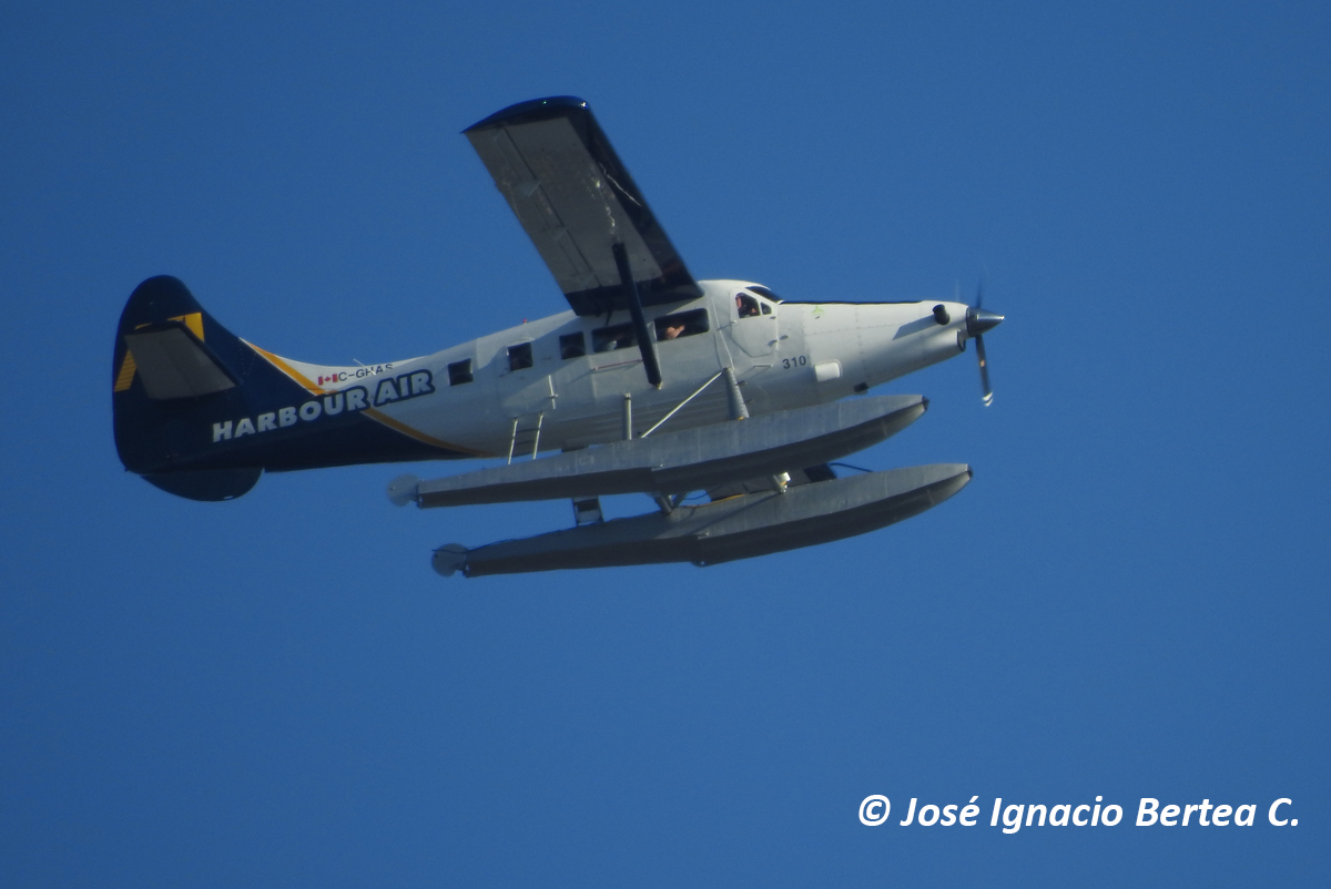 BerteaAviation's tweet photo. Vancouver, Harbour Seaplane #CYHC DHC-3T Reg C-GHAS @HarbourAirLtd september 2018 #Canada #Vancouver #harbourside @VisitaVancouver @yvrairport https://t.co/CrY8Vut5eV