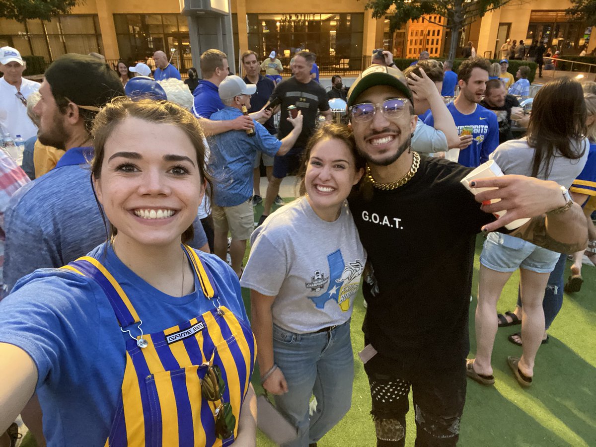 Singing Jacks in Frisco! #friscoJacks #BringTheBlue