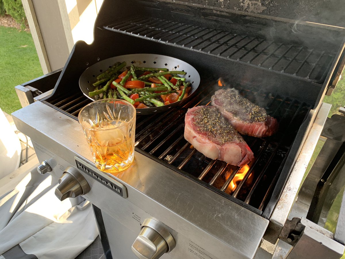 jcamp1968's tweet photo. Little Saturday afternoon BBQ! https://t.co/2Zg0wDXZ5K