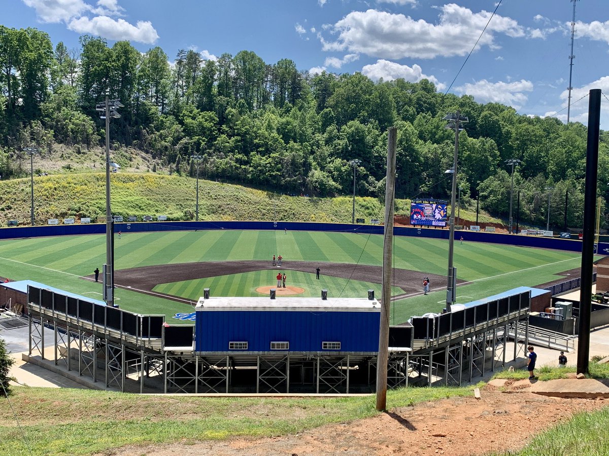 CSUCougarsBSB's tweet photo. Decent day at the park. ☀️😎

#GoCSU 🐾 https://t.co/kcxNmEWZrW