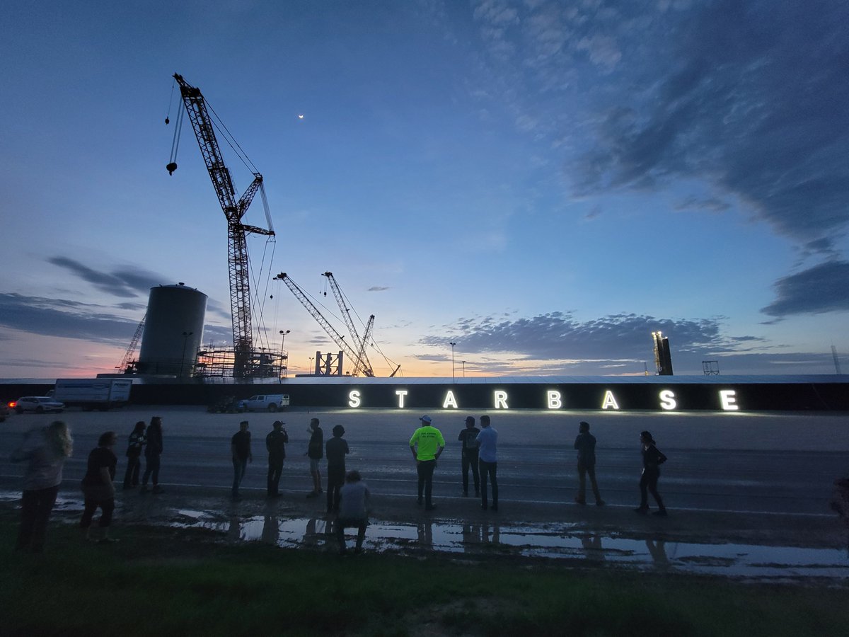 considercosmos's tweet photo. Starbase is illuminated. Really special moment here, we are in awe. https://t.co/ATeZRZrBaw