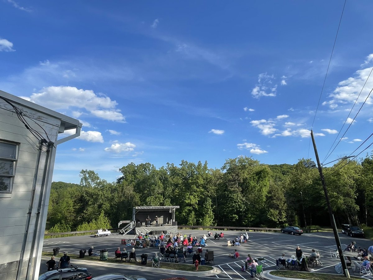 stokesarts's tweet photo. It was a beautiful evening for some live music outdoors with #brownmountainlightningbugs and #calebcaudle! It’s been over a year since we’ve had a concert. We look forward to a great summer and many more to come. https://t.co/INmIU9ZDg5