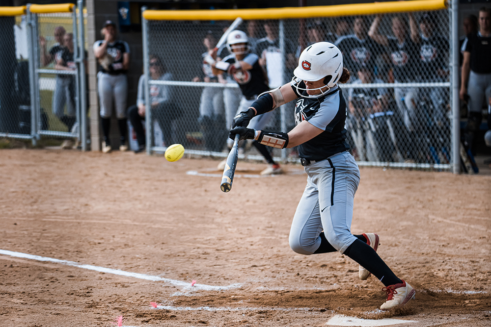 SCSUHUSKIES_SB's tweet photo. Congratulations to @KeatingMaya  who was named to the NSIC All-Tournament team earlier this afternoon!

Maya ends her Huskies career hitting .500 at the conference tourney with six hits and two runs in four games!

#unleashSCSU #NSICSB #SCSUHuskies https://t.co/7ibXRy1ony
