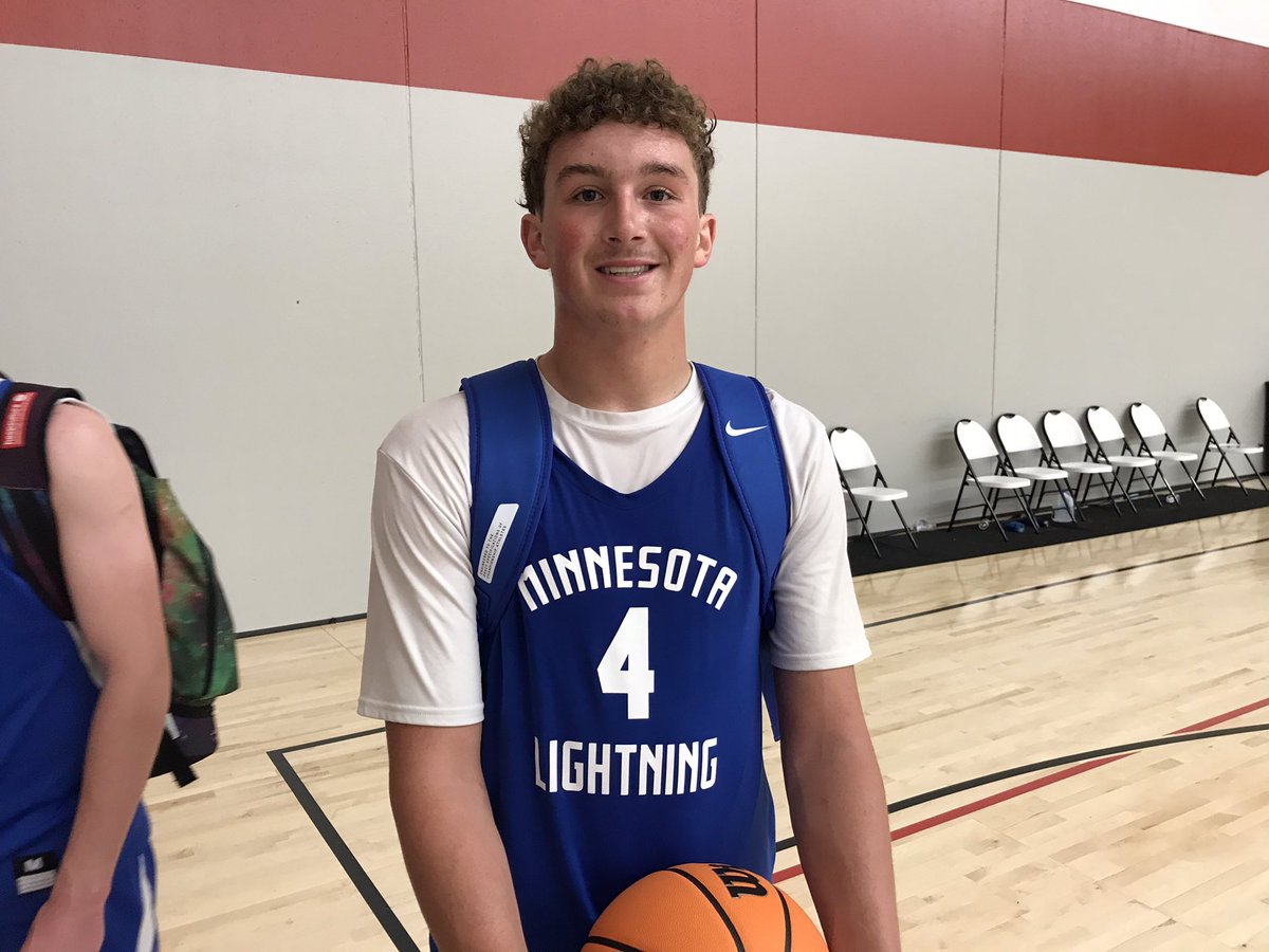 RyanJamesMN's tweet photo. Lightning Dunham 64 Next Level Grind 57 final.

@MNLightningAAU: Kayden Rodrick
16pt, Parker Dunham 16pts, TJ Collins 15pt (3 3ss)

NxL: Grayden Hutchinson 17pt (4 3s)

@PHCircuit #PHMidwestShowdown https://t.co/Hf9jj4OuOX
