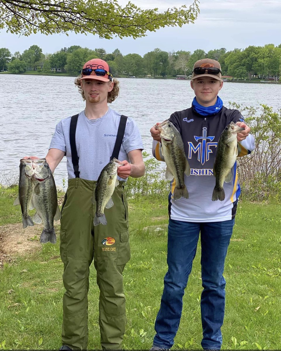 trojanfishing's tweet photo. Congratulations to Dakota and Caden on their 4th place finish at Lake Springfield today. They weighed in 5 bass for 11.28 pounds! https://t.co/idj4zJKMzU