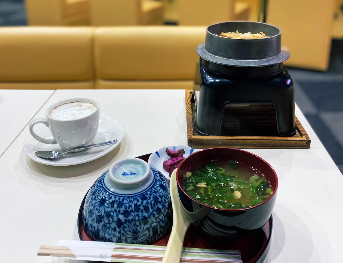 ルノアールの中には、銀座ルノアールが直接経営していない店舗があるって知ってましたか？その中でも釜飯が絶品と話題に！！