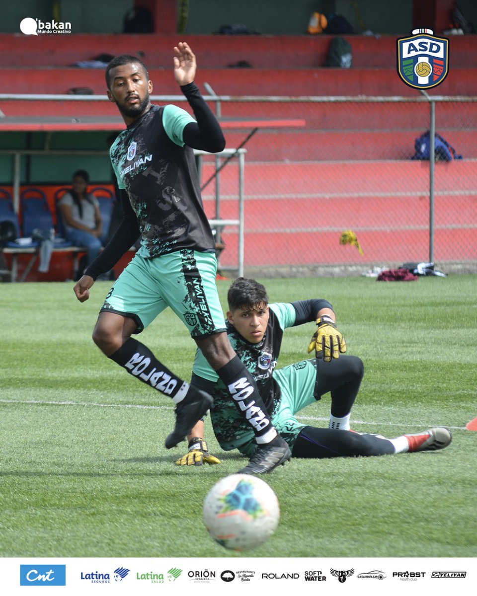 CDASantoDomingo's tweet photo. 💪¡Enfocados en la próxima batalla! 🔥
#Qbakan seguimos más unidos que nunca #FamiliaGuerrera
#ModoGuerrero ⚽💪⚔
#LigaProBetcris
#CNT #latinaSalud #latinaseguros #ojedarentacar #Roland #orionseguros #MB1 #softwater #LaHiguerita #gymprobst #comprovig https://t.co/LbVoK2eala
