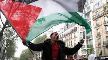 CherifLahouaria's tweet photo. Demain les Cons dira t'ont diront sur les drapeaux Palestiniens et les Keffiehs de Yasser Arafat, ces drapeaux palestiniens qui font polémique en France
#Palestine 🇵🇸 https://t.co/qCzhct5dUC
