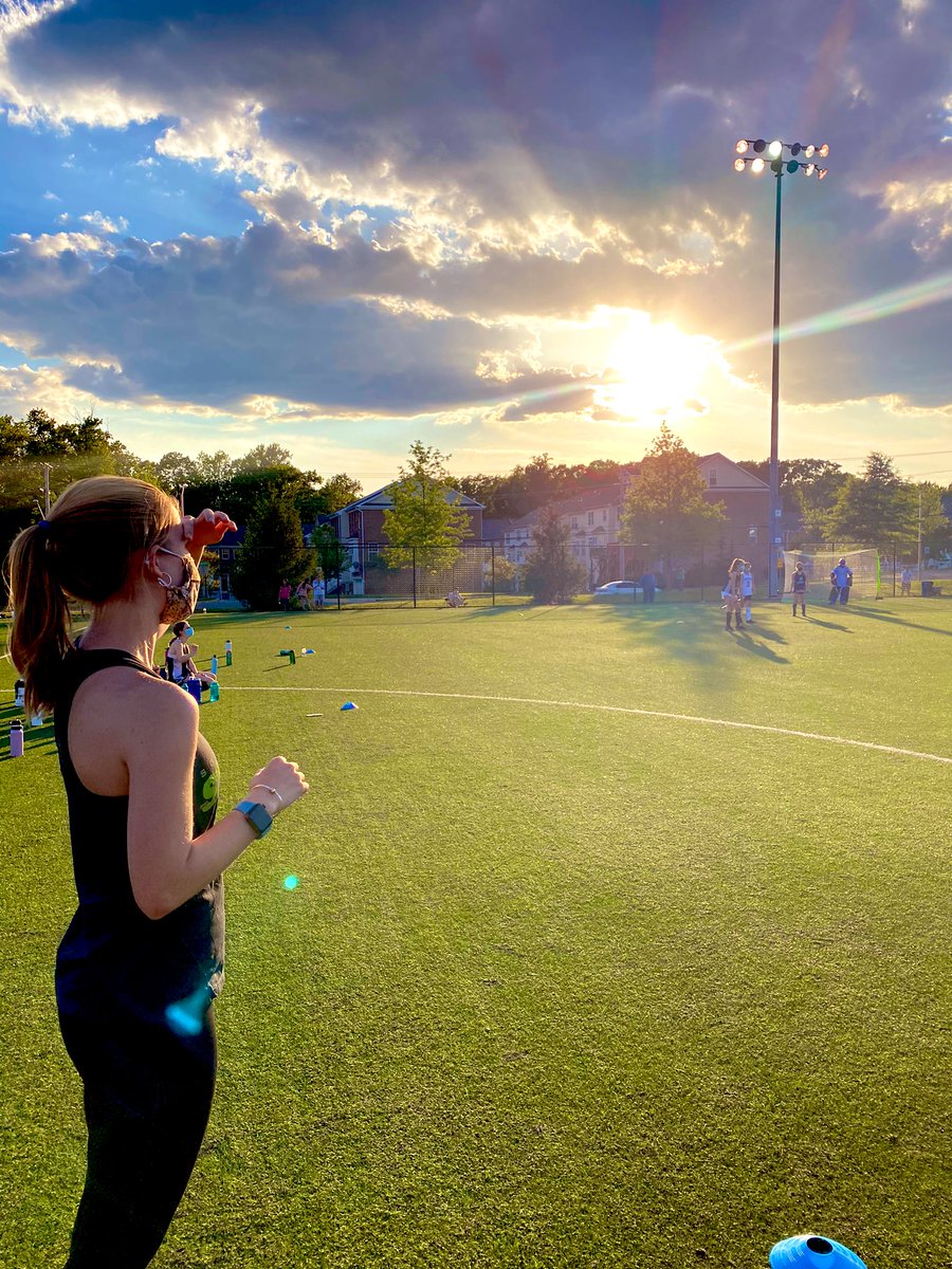 Coach ‘em@up, Sammy! 💜💛🏑🌪🐴