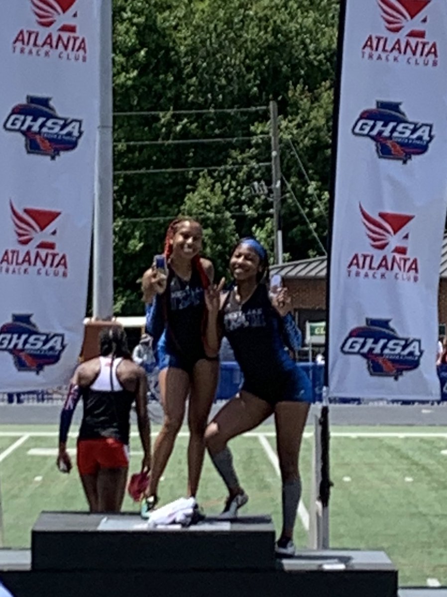How it started... how it ended!!! 🏆<a href="/ColleenBranch04/">Colleen “Co Co” Branch</a> <a href="/imariii4/">mari</a> #QueensofSpeed #Family #SHEEEESH