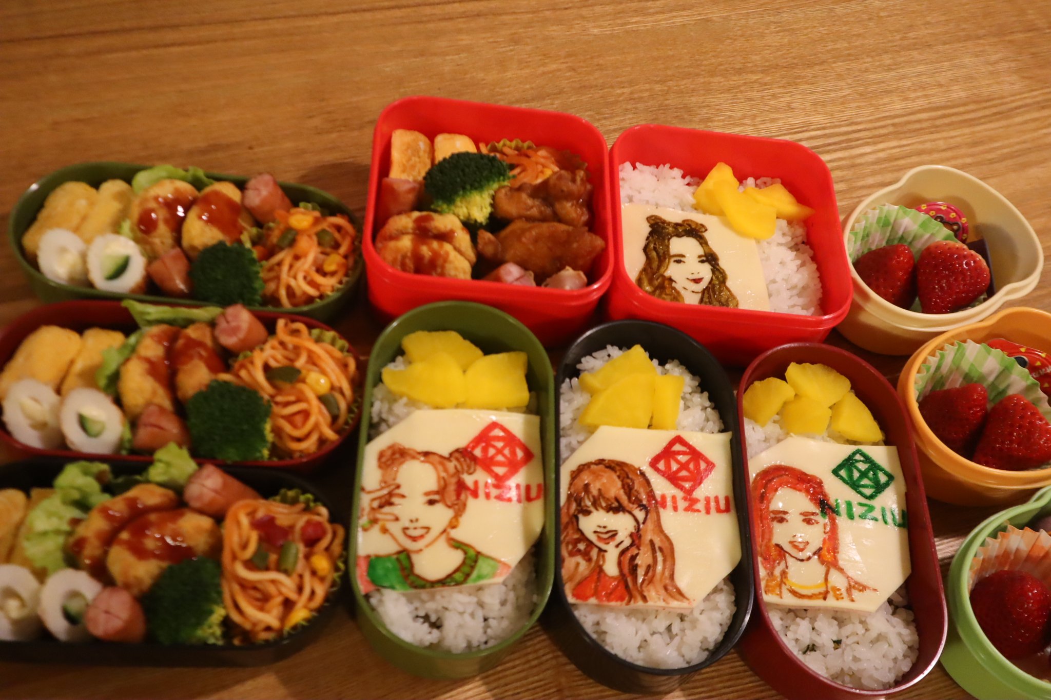 Twitter 上的 せきね 拡散希望です イラストをキャラ弁に使わせてくださる方募集 今度の日曜日 運動会なのでお弁当作ります Niziuのイラストをキャラ弁にしていいよー それをアップしていいよー って方募集中です 過去のキャラ弁 こんな感じになります