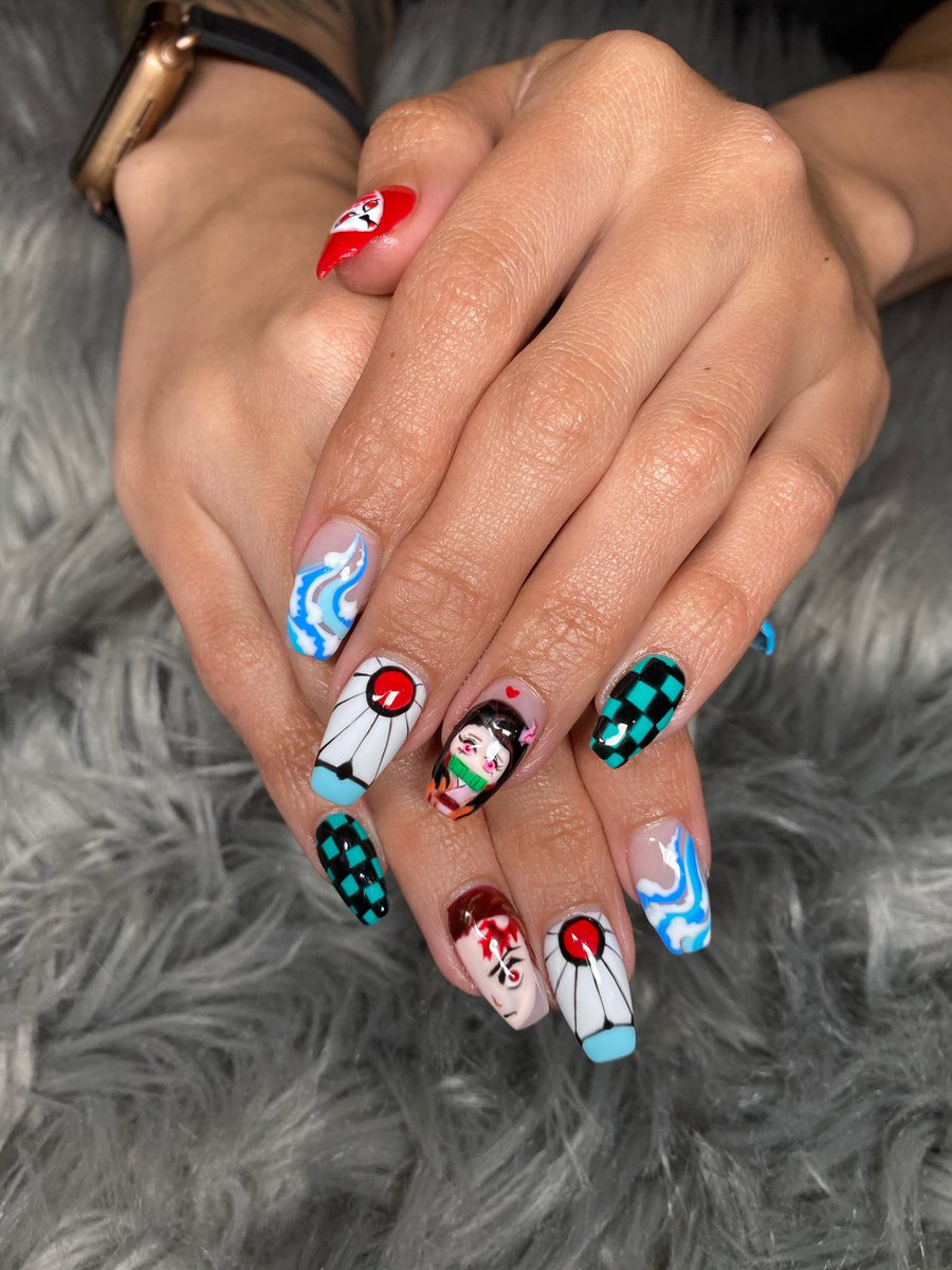 Jennlgonzalez21's tweet photo. Ok but my nail tech really popped off 😍#demonslayer #tanjiro #anime #nazuko #kimetsunoyaiba #zenitsu #naildesign https://t.co/Y9qi7sY6kO