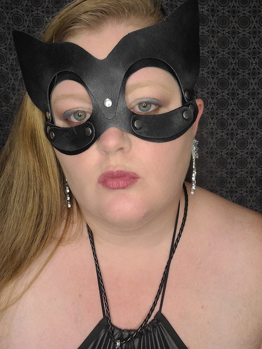 BelliDomme's tweet photo. $damebelli
https://t.co/J9pZ5meoNU
#bbw #bbwdominatrix #madame #domme
#femdom #femdomme #BigFine #bdsm #subpet #collared #submissive #petplay #sub #masterapproved #bigbooty #redhead #redheadominatrix #subplay #redheadedomme https://t.co/m30YmpMxd5