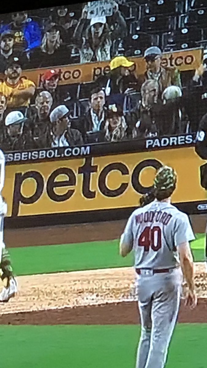 juniorbanuelos's tweet photo. @STEFIV8 😁😊😊 #gopadres #friarfaithful #HungryForMore https://t.co/FIZl5mciAz