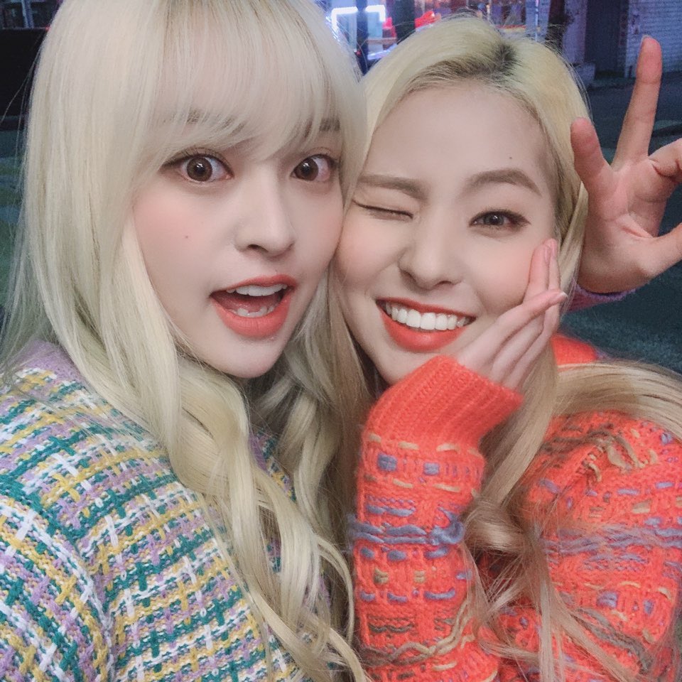 thinkereseo's tweet photo. Happy birthday to our maknae!!💜🥺 a precious person who makes many people happy with just a smile. Our talented girl💐💖🎉
#YuuringoDay https://t.co/9r2PNHCICj